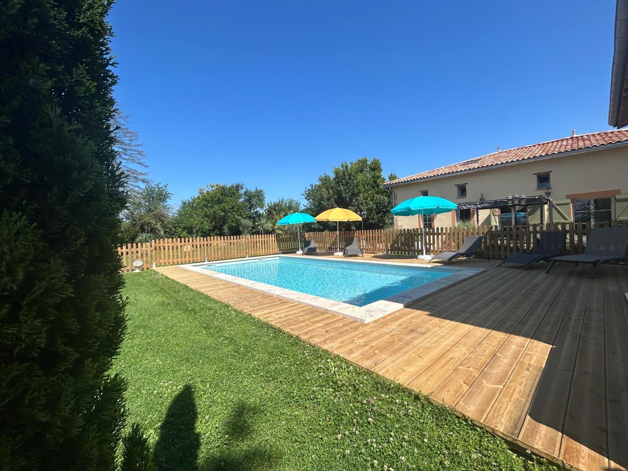 Maison D'Hotes "La Clef Des Champs" Piscine Ortance Sajas Luaran gambar